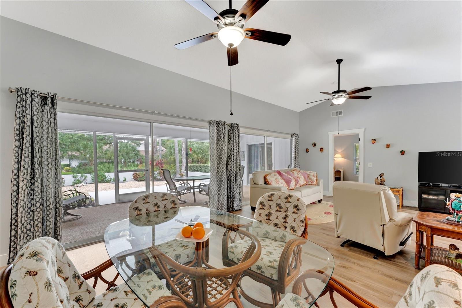 Image 35 of 67 For 5705 Garden Lakes Majestic