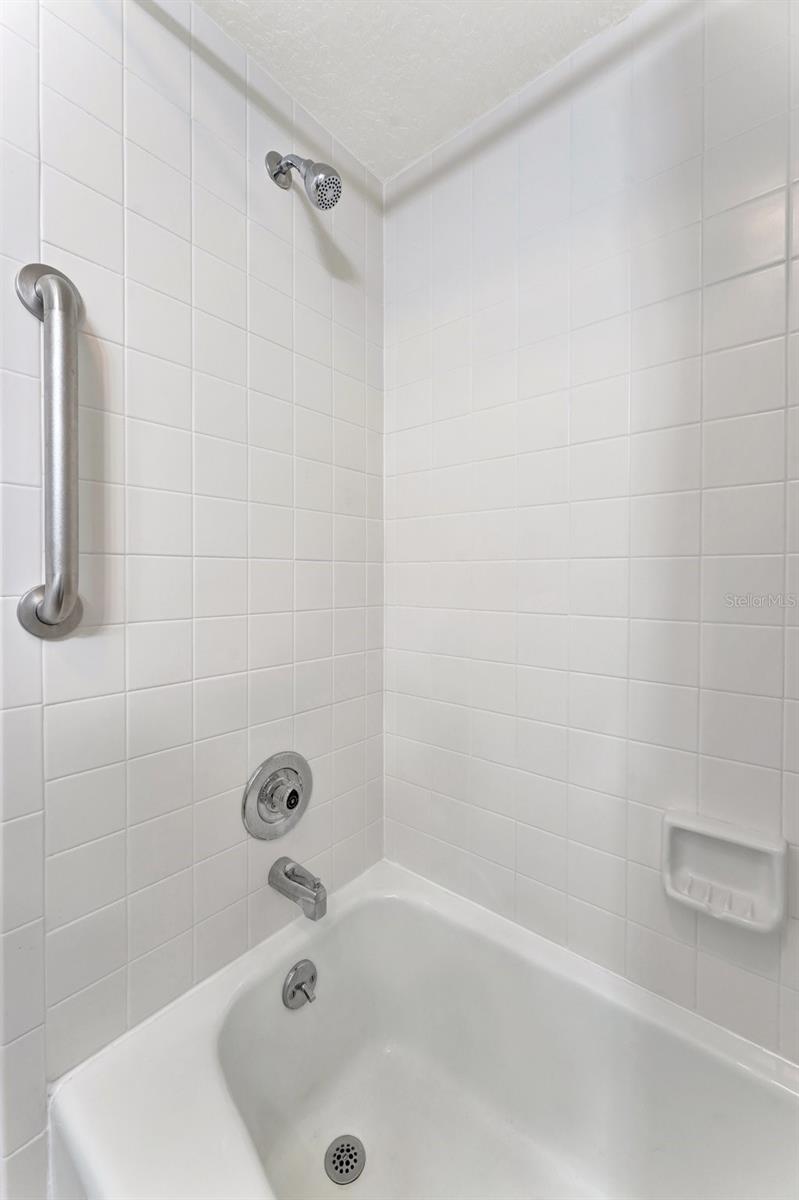 Image 48 of 67 For 5705 Garden Lakes Majestic
