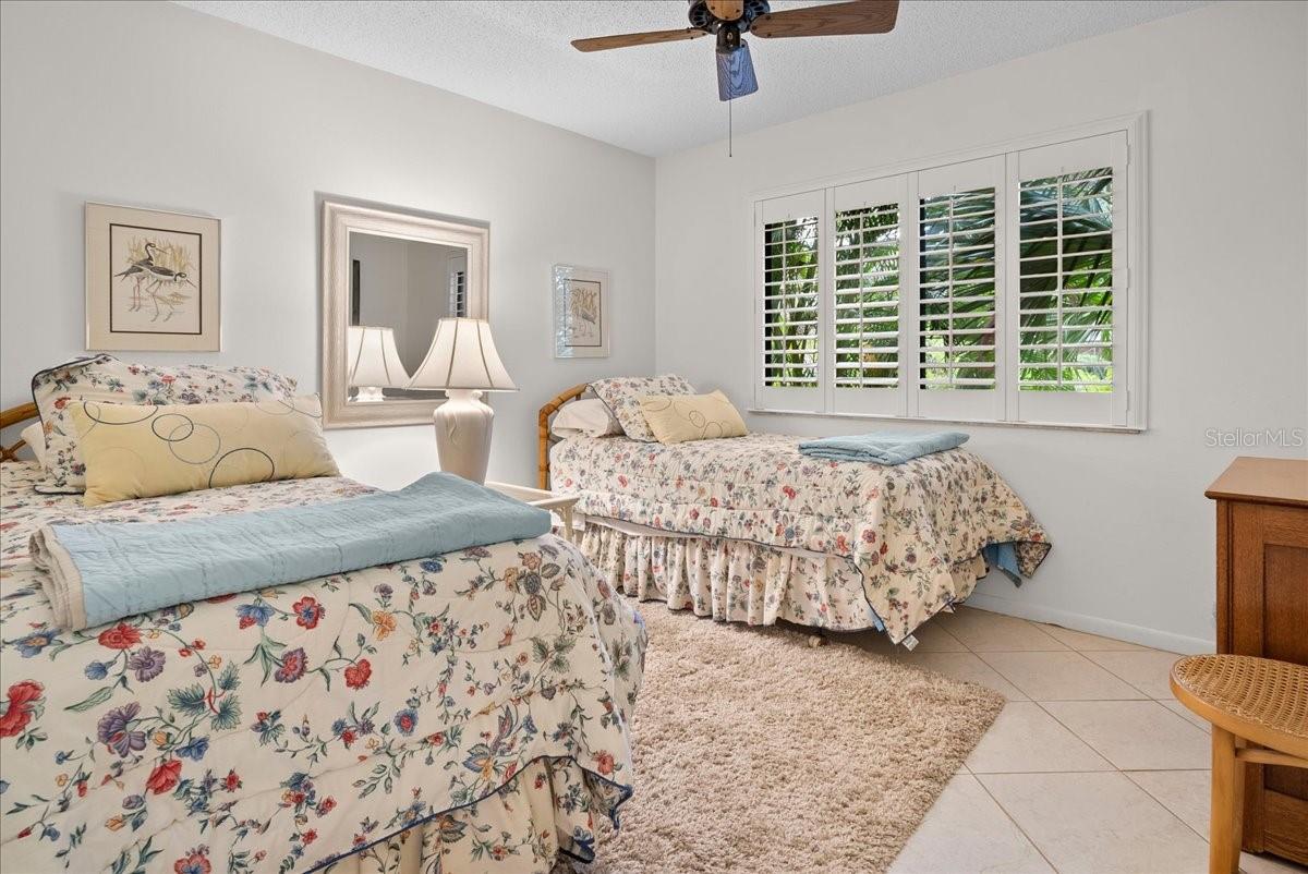 Image 23 of 51 For 1703 Pelican Cove Road 356
