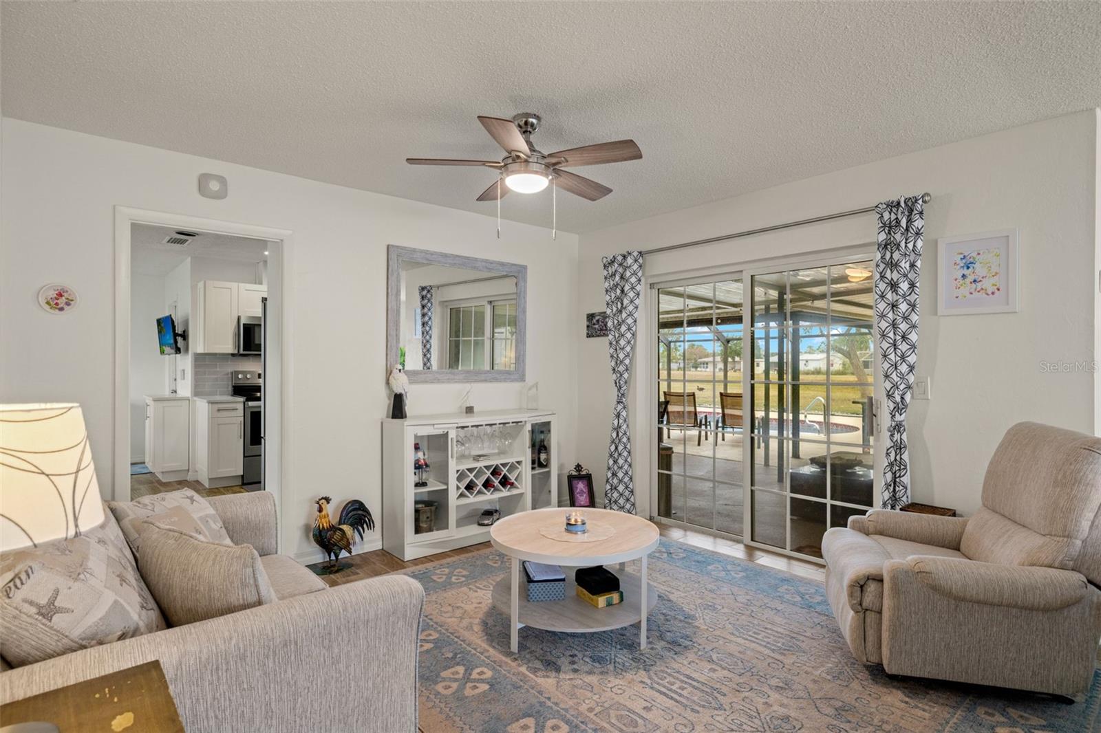 Image 13 of 33 For 1458 Alwynne Drive N