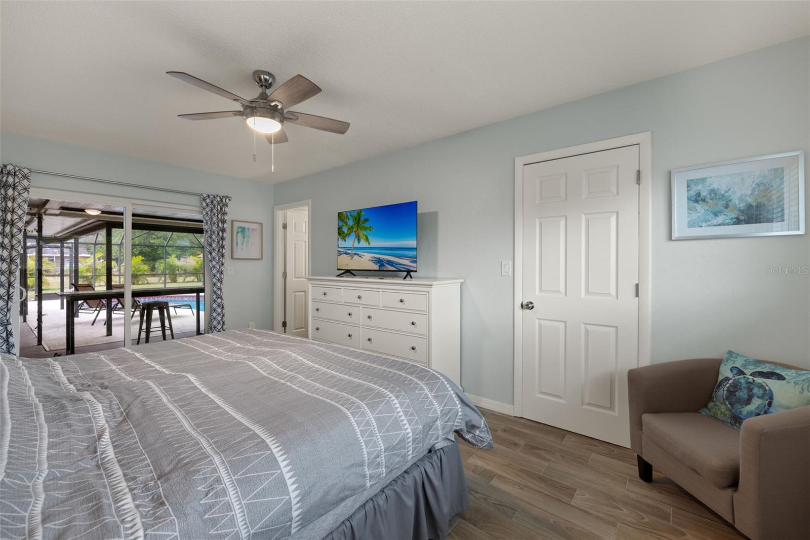 Image 18 of 33 For 1458 Alwynne Drive N