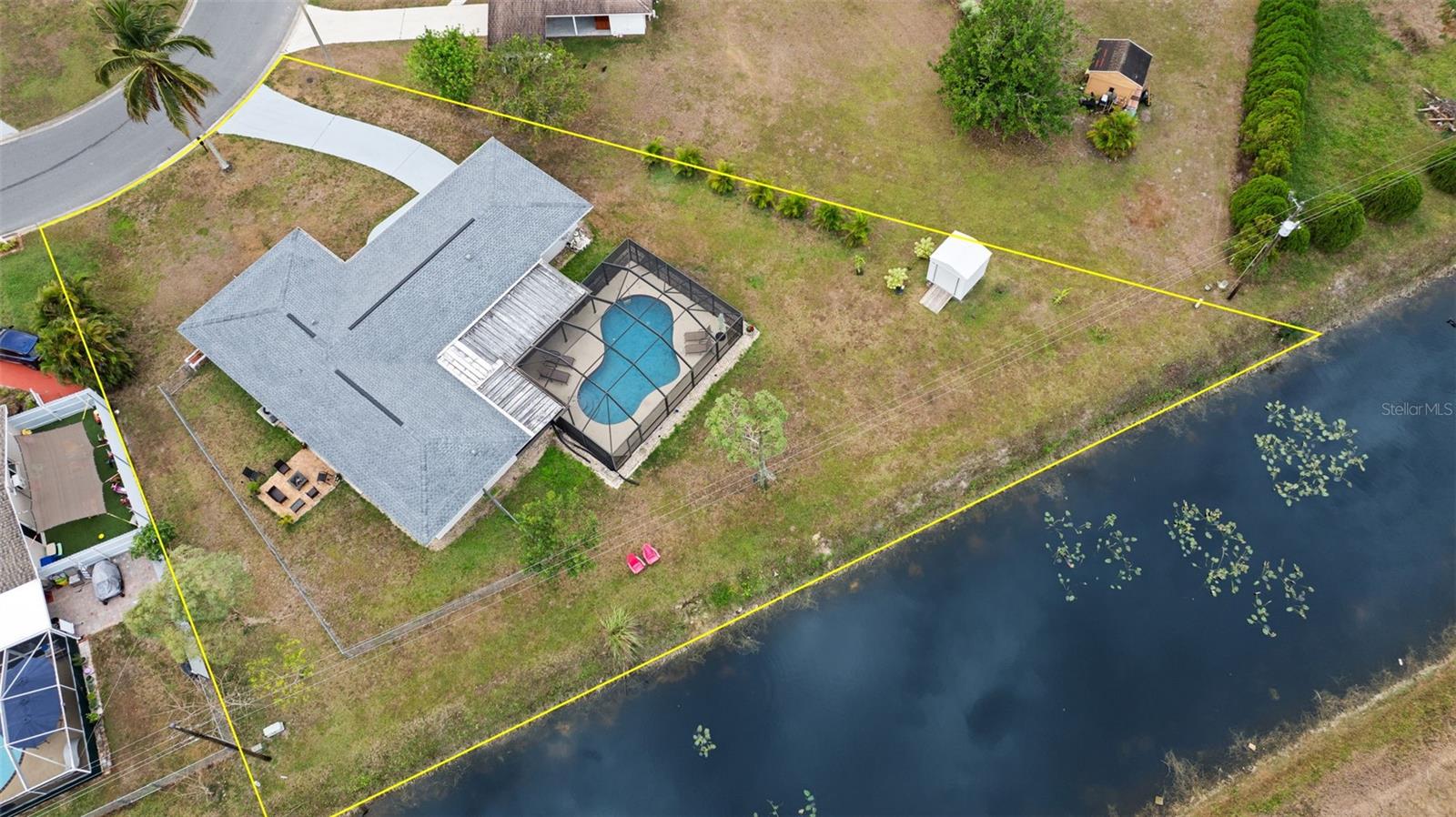 Image 4 of 33 For 1458 Alwynne Drive N