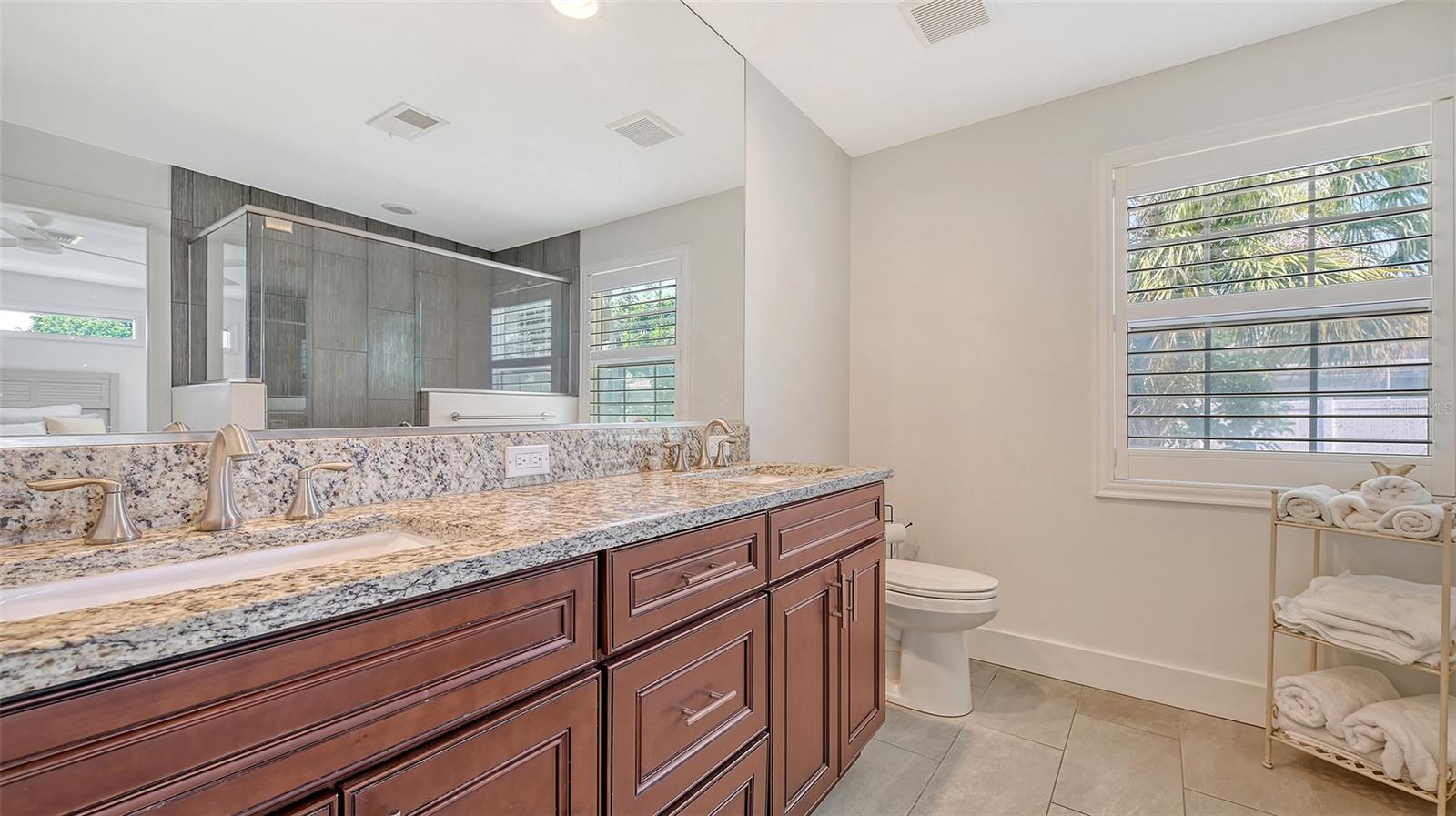 Image 18 of 51 For 1857 Jasmine Drive
