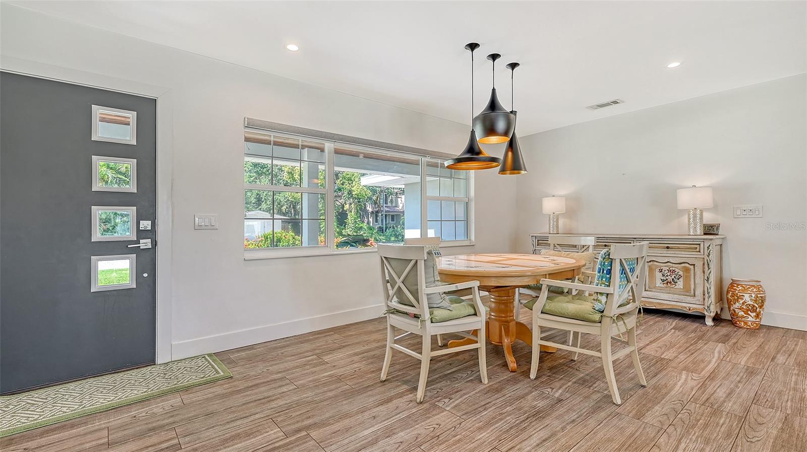 Image 6 of 51 For 1857 Jasmine Drive