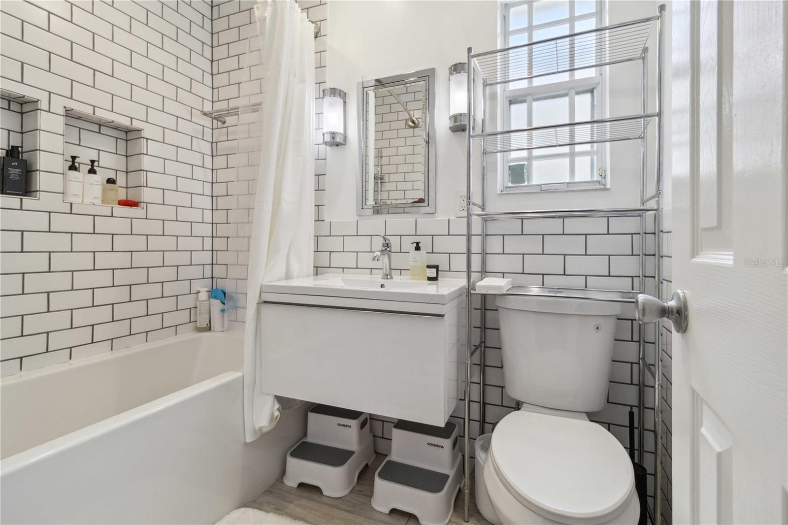 Image 18 of 46 For 717 73rd Street