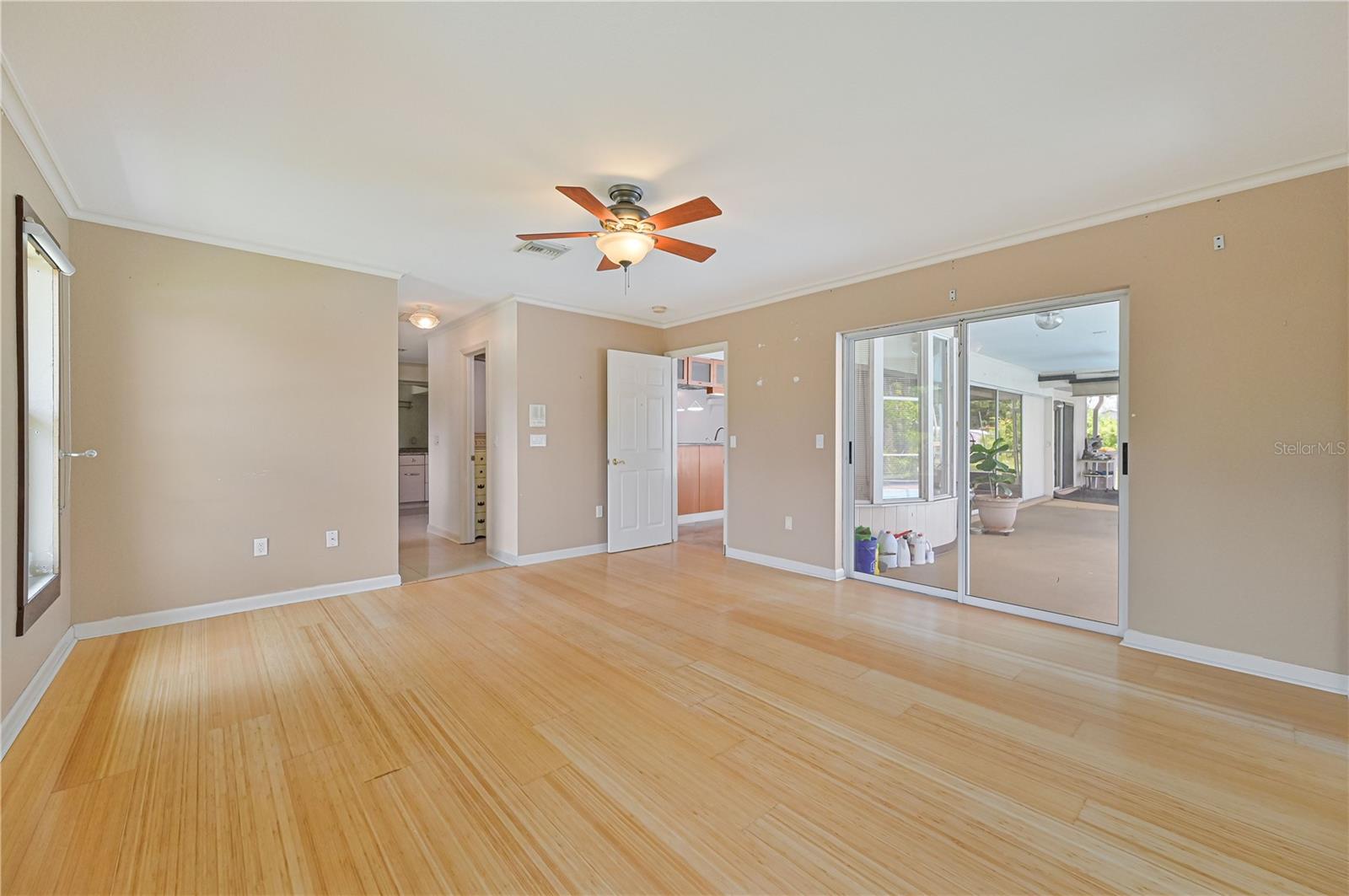 Image 17 of 33 For 2136 Bendway Drive