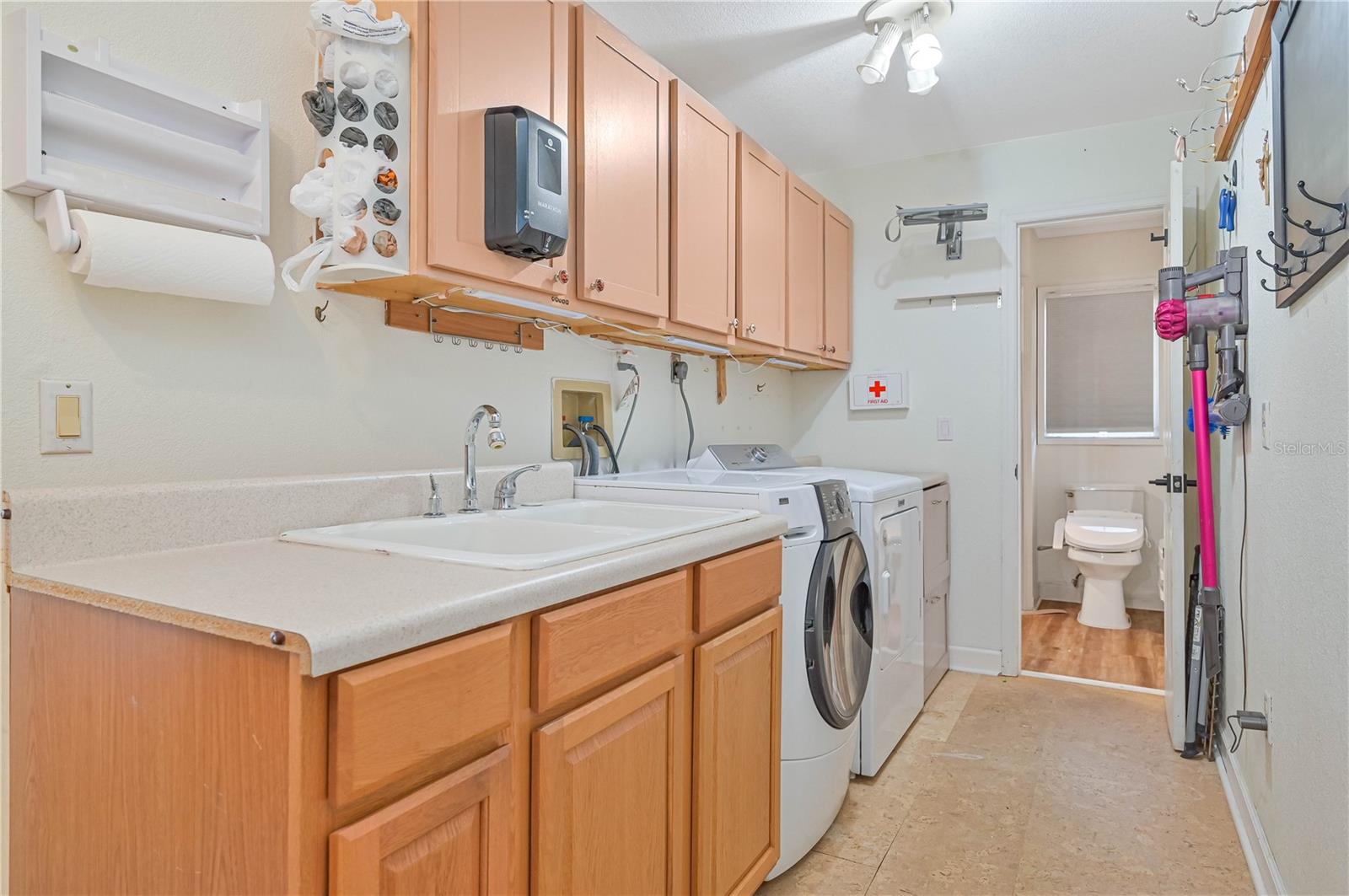 Image 27 of 33 For 2136 Bendway Drive