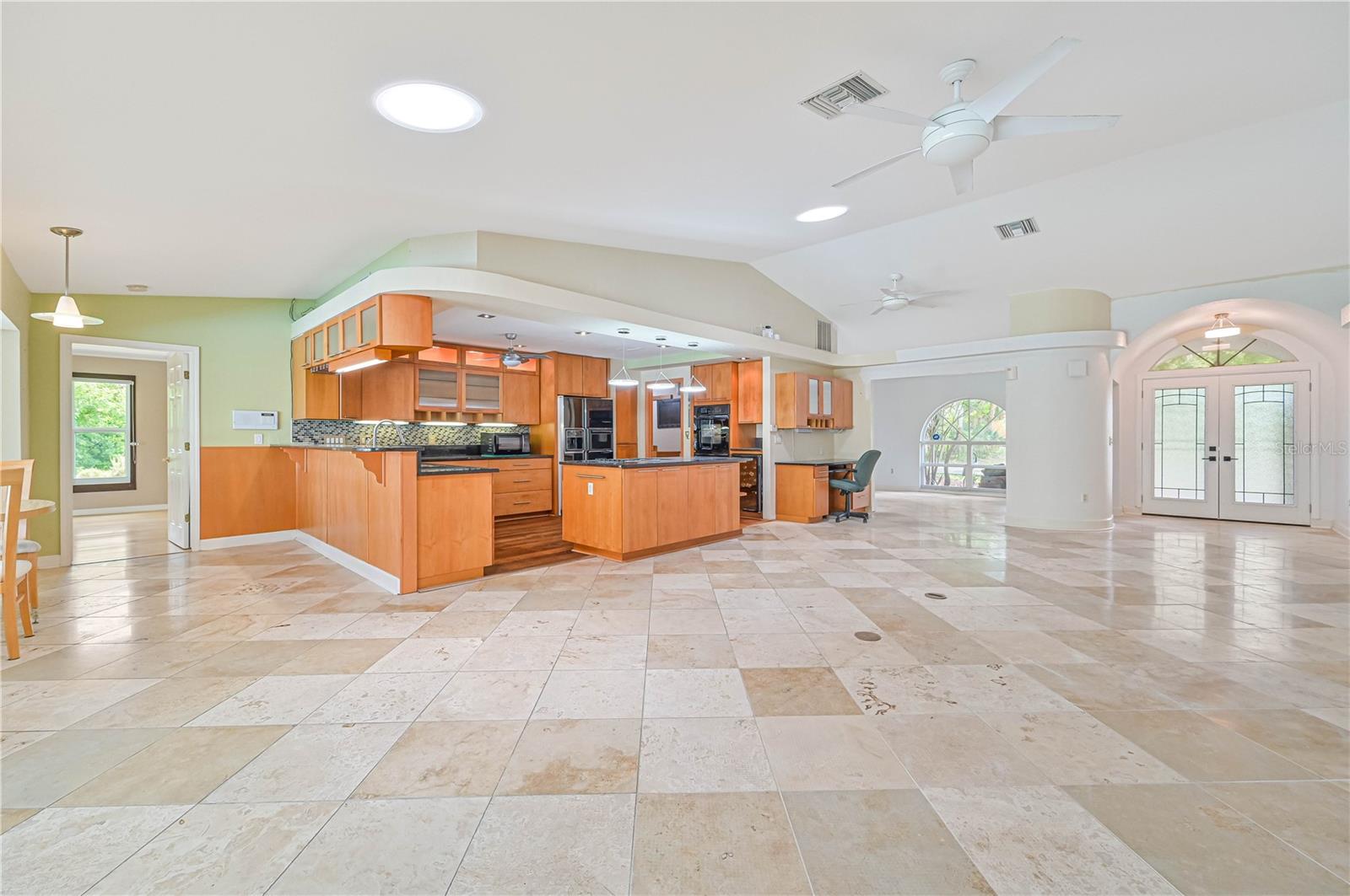 Image 6 of 33 For 2136 Bendway Drive