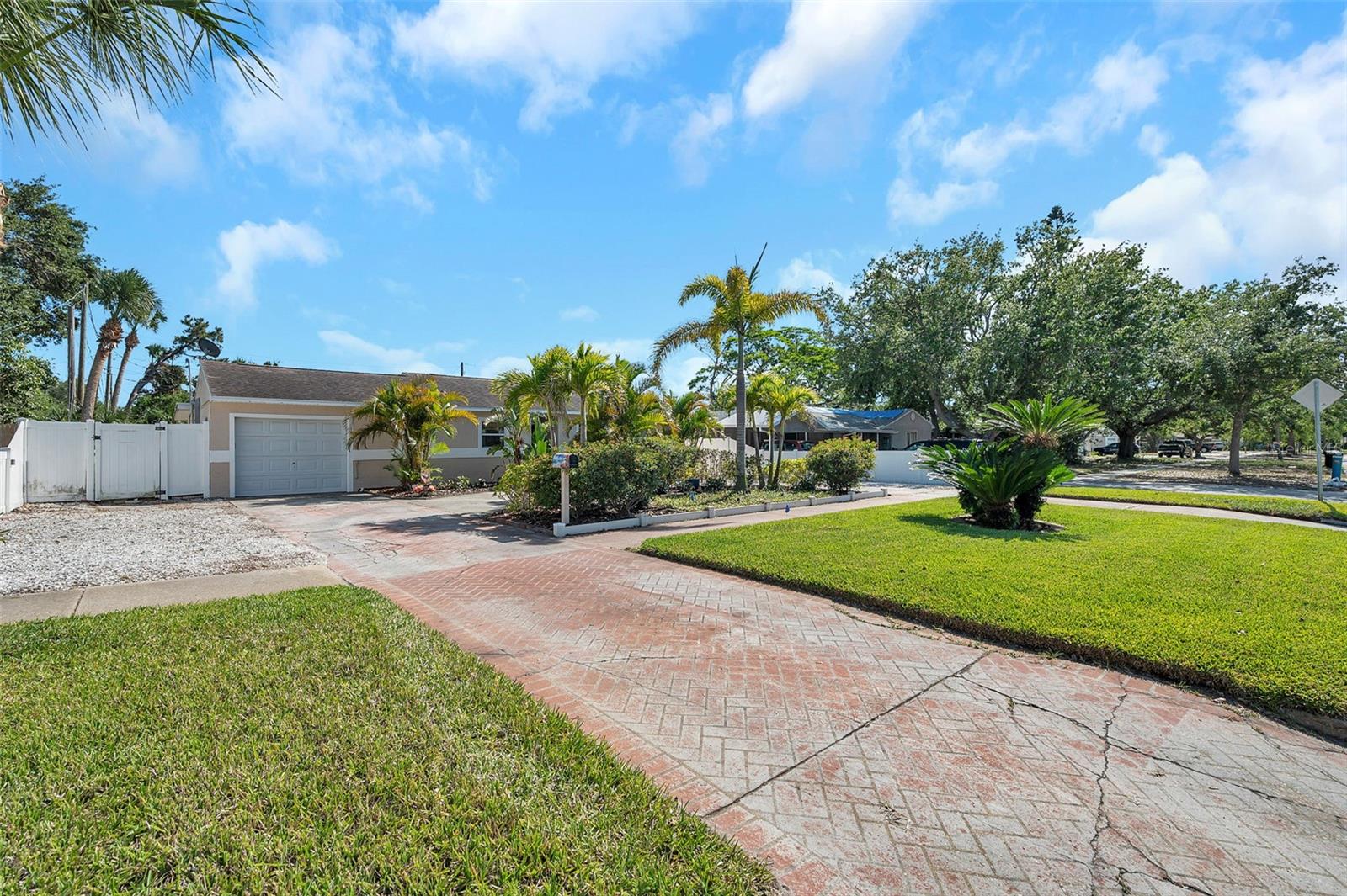 Details for 7508 9th Avenue N, ST PETERSBURG, FL 33710