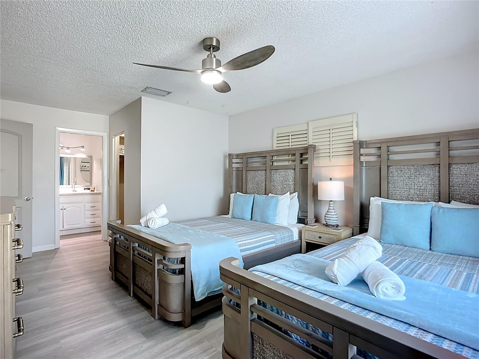 Image 21 of 62 For 6012 11th Avenue W
