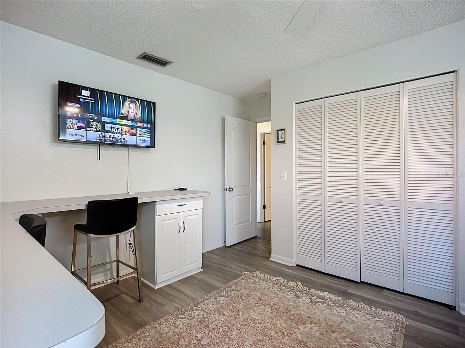 Image 31 of 62 For 6012 11th Avenue W