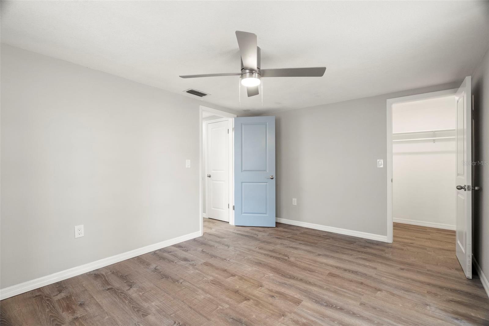 Image 13 of 27 For 4233 Abaco Court