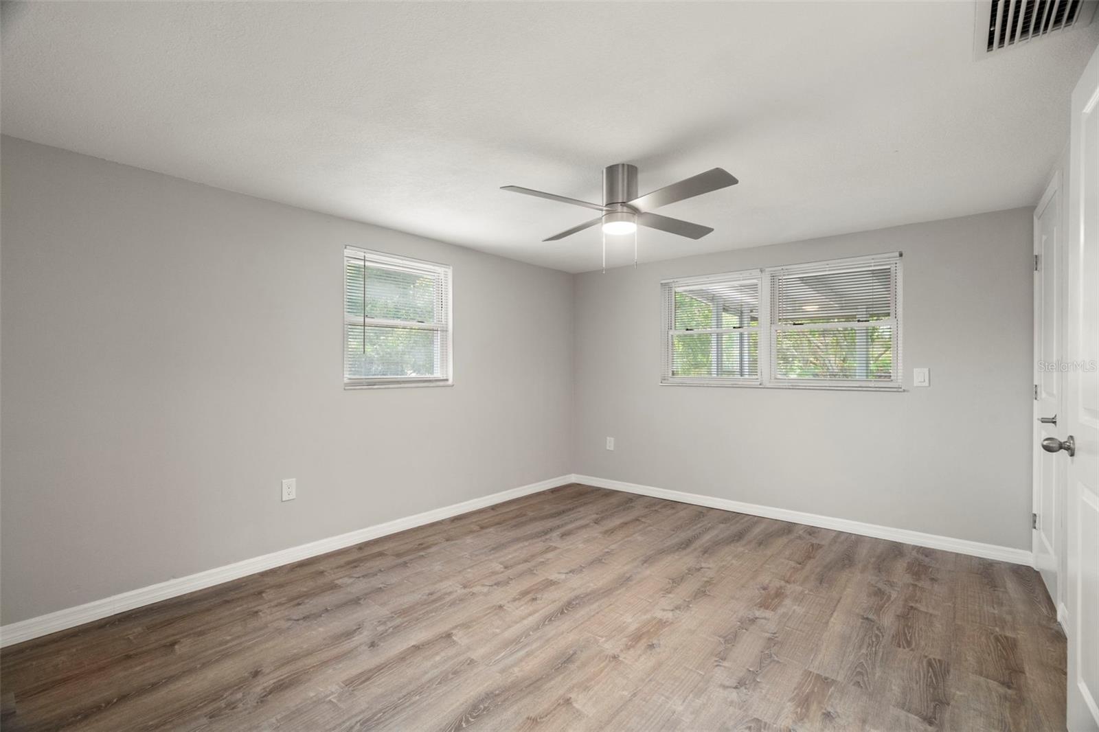 Image 15 of 27 For 4233 Abaco Court