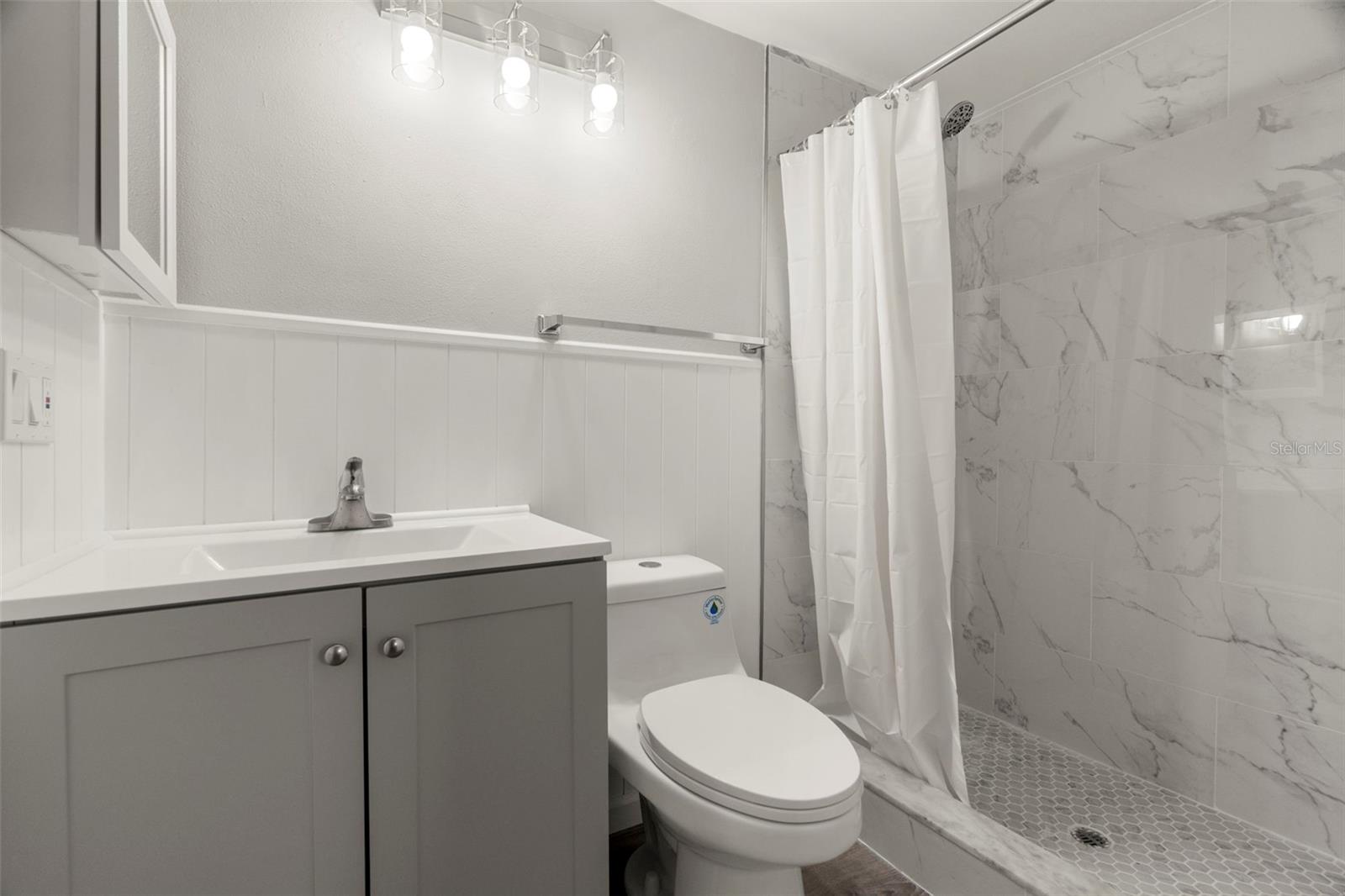 Image 17 of 27 For 4233 Abaco Court
