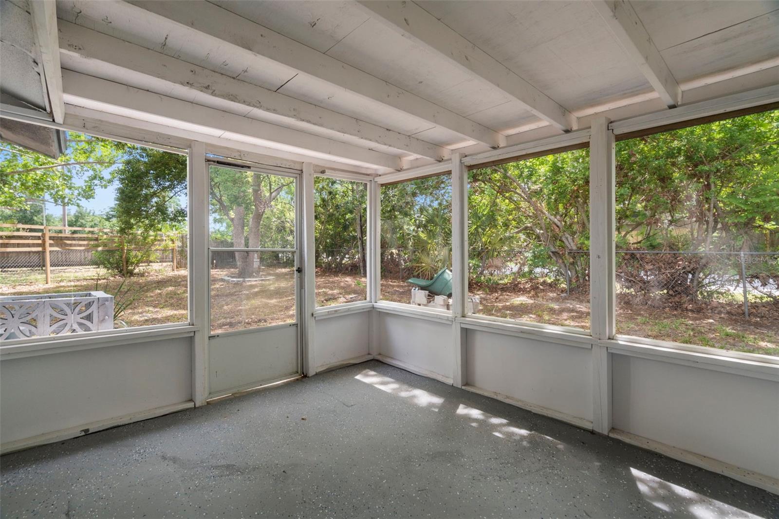 Image 21 of 27 For 4233 Abaco Court