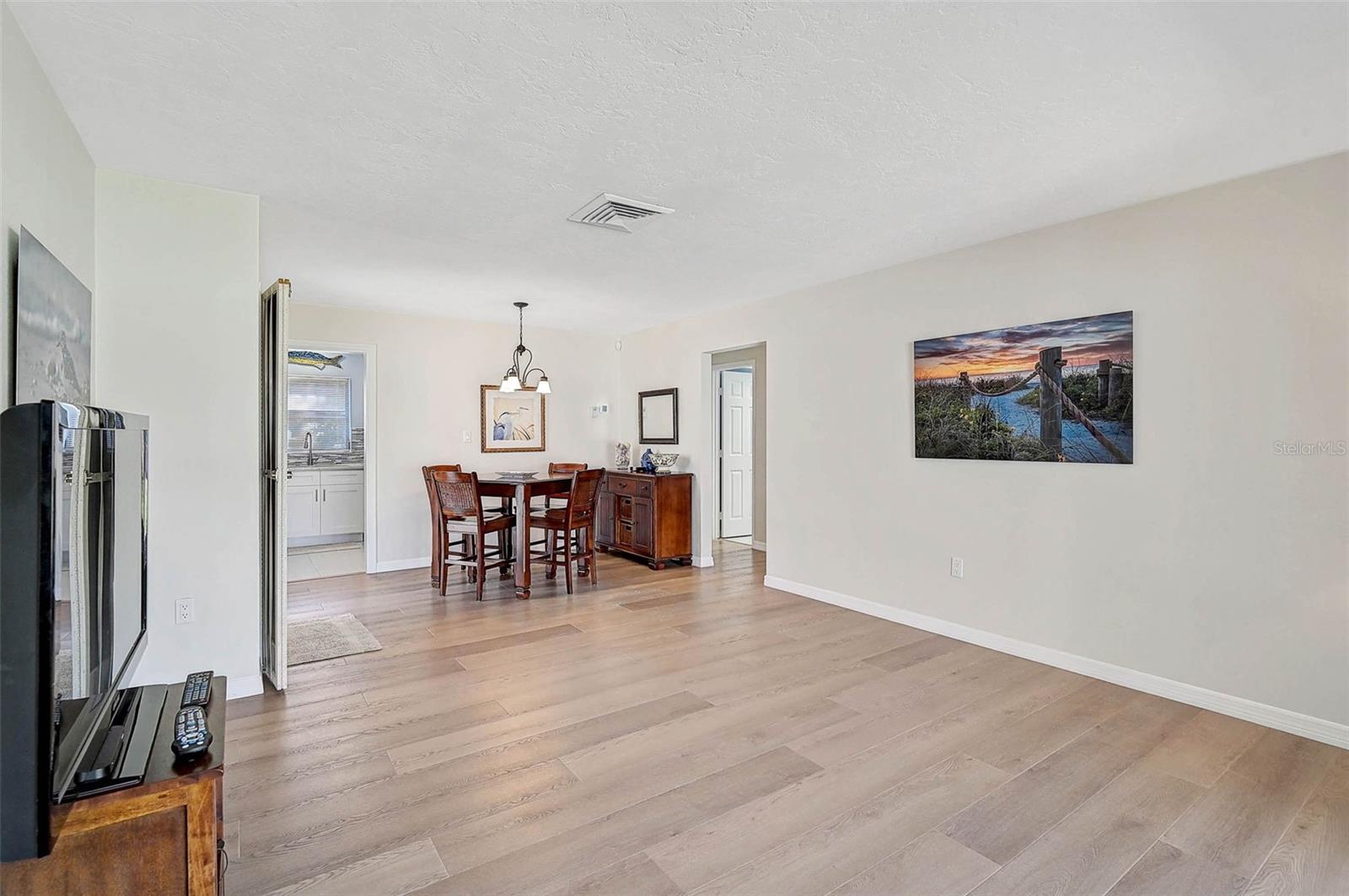Image 14 of 59 For 151 Vista Hermosa Circle 31c