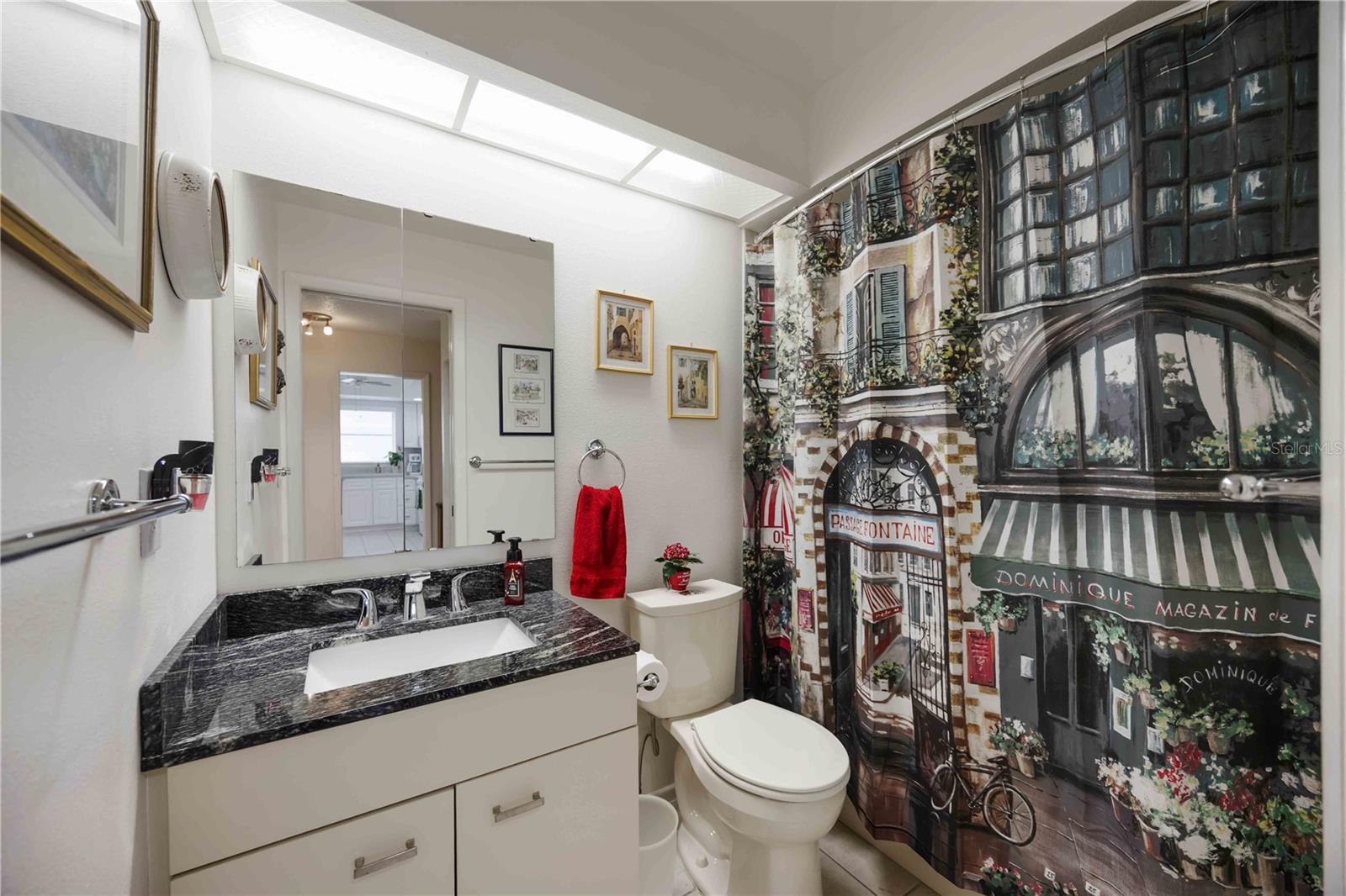 Listing photo id 13 for 3662 Bonaventure Court
