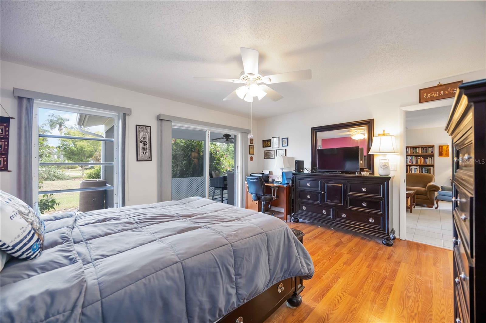 Listing photo id 20 for 3662 Bonaventure Court