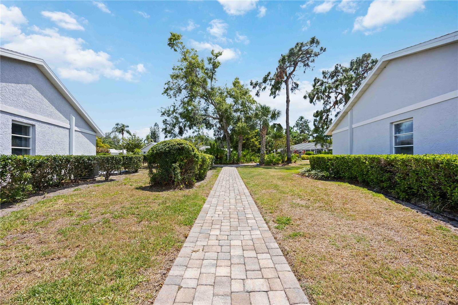 Listing photo id 29 for 3662 Bonaventure Court