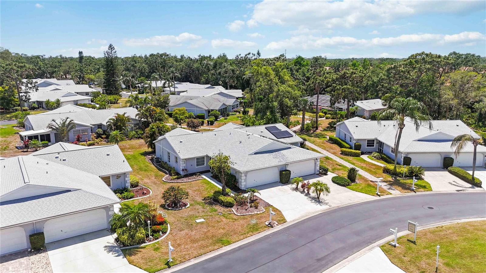 Listing photo id 38 for 3662 Bonaventure Court