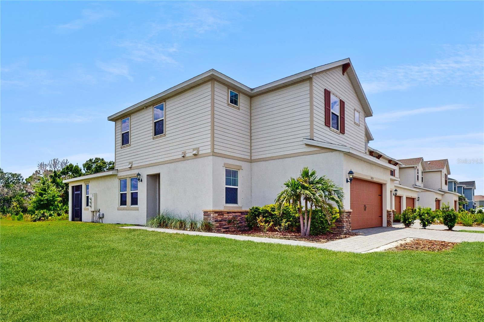 Image 2 of 36 For 1824 Woodleaf Hammock Court