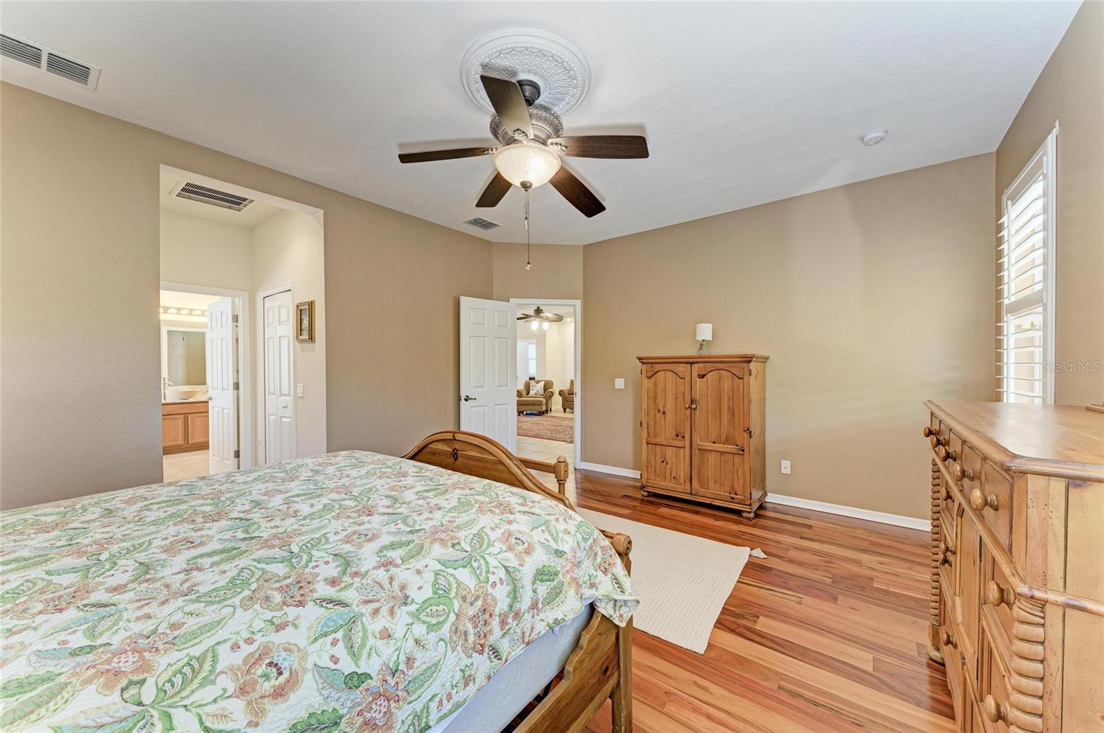 Image 29 of 59 For 5439 74th Place E