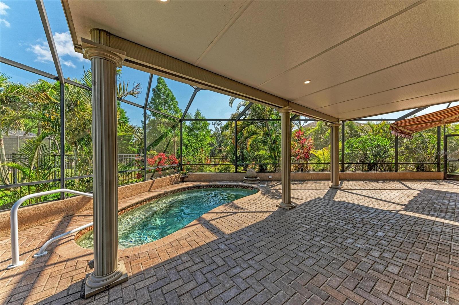 Image 42 of 59 For 5439 74th Place E