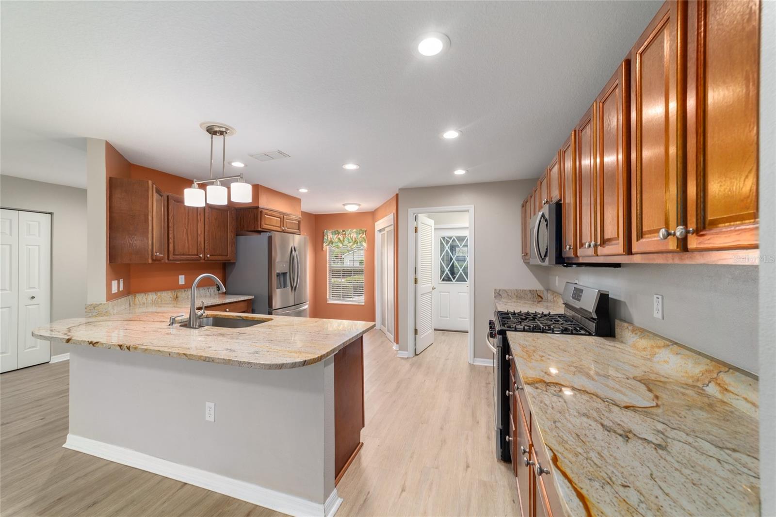 Image 18 of 72 For 8166 80th Terrace