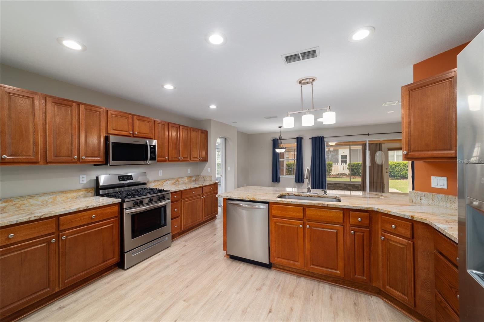 Image 21 of 72 For 8166 80th Terrace