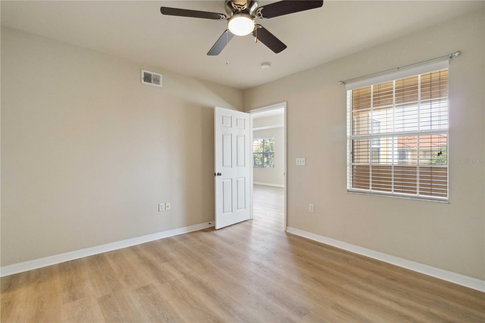 Image 17 of 34 For 1010 Villagio Circle 202