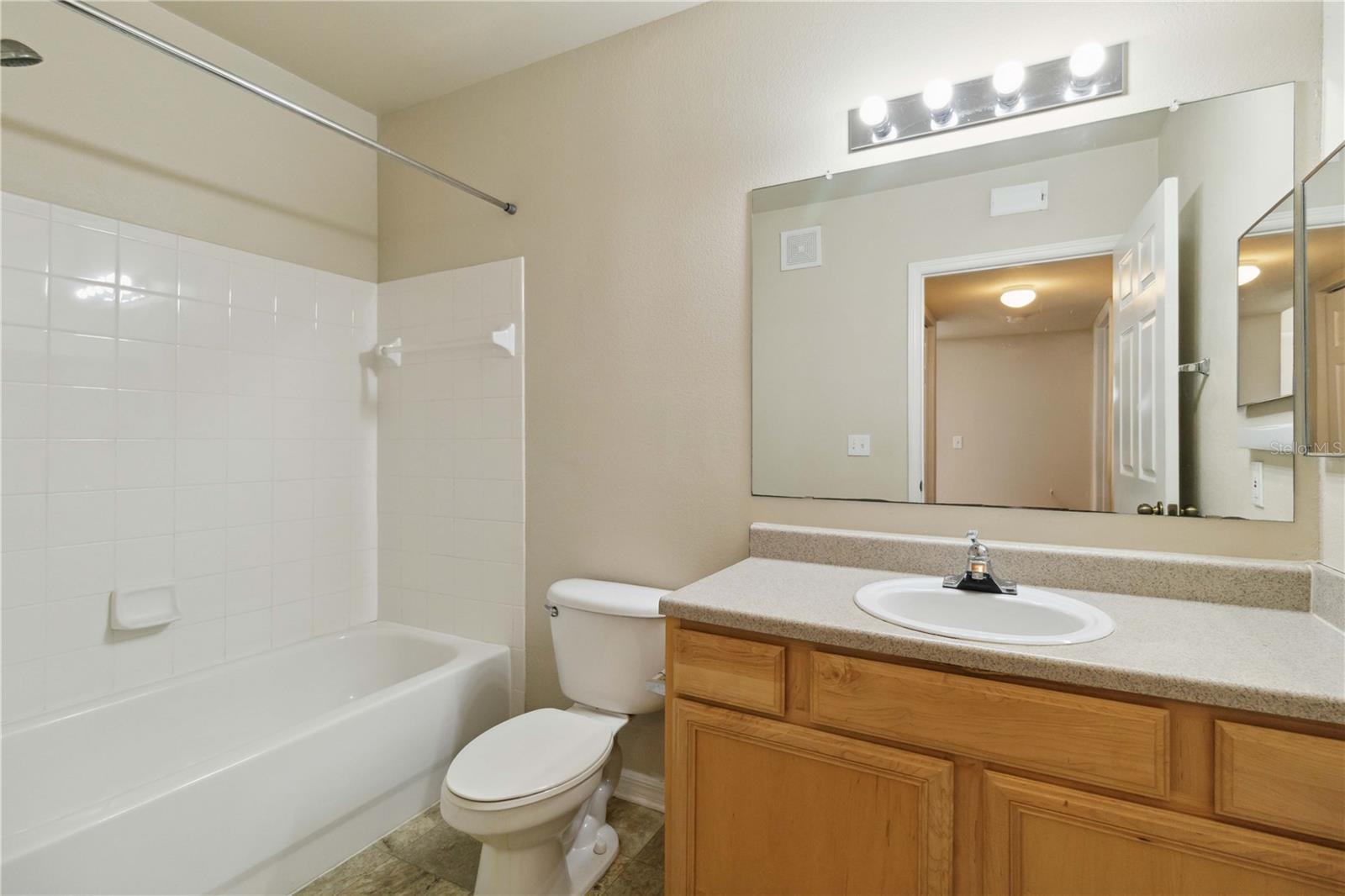 Image 24 of 34 For 1010 Villagio Circle 202