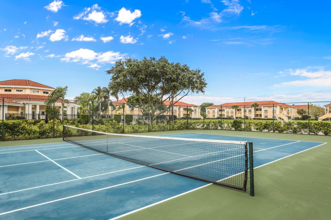 Image 33 of 34 For 1010 Villagio Circle 202