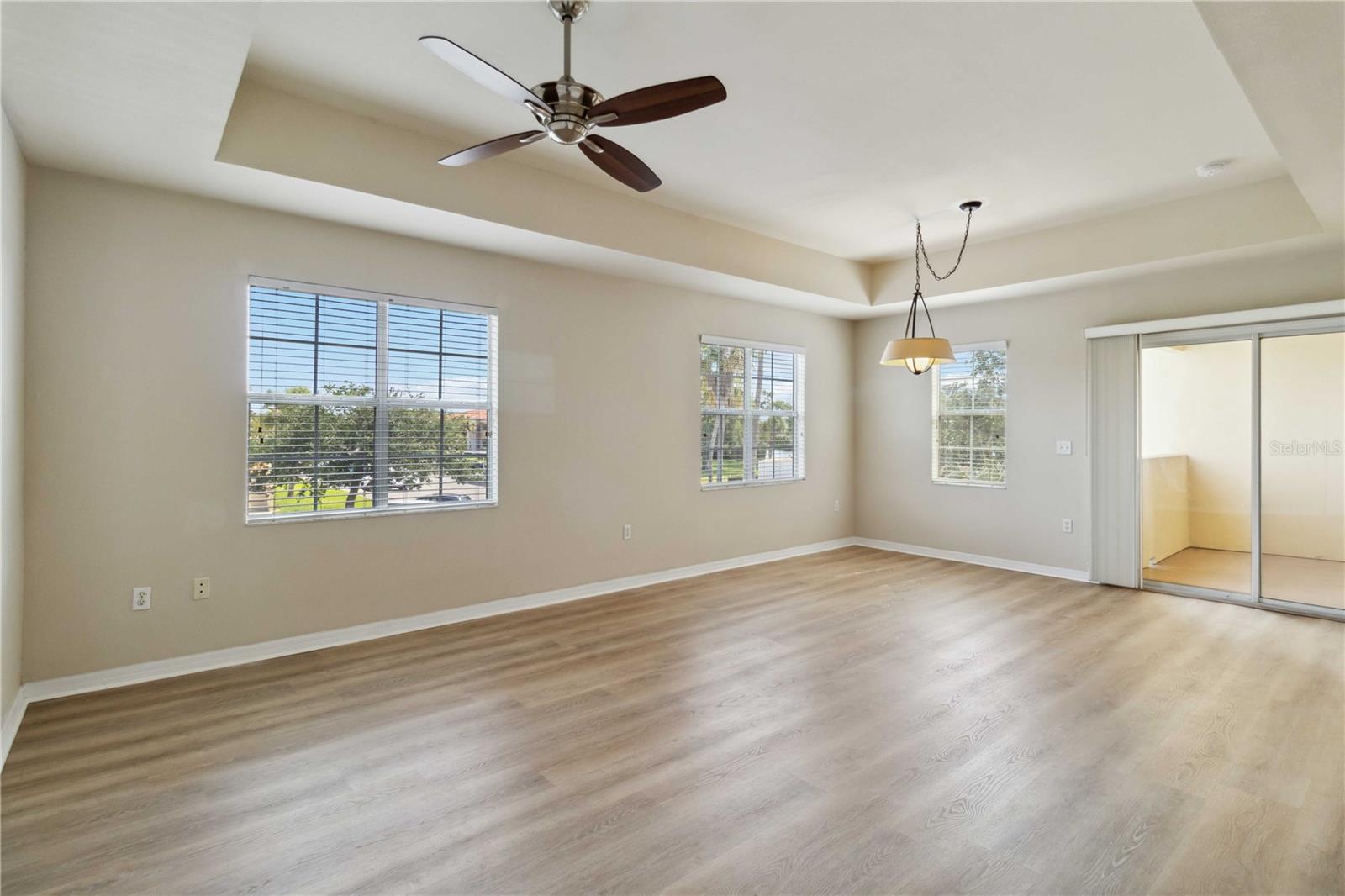 Image 5 of 34 For 1010 Villagio Circle 202
