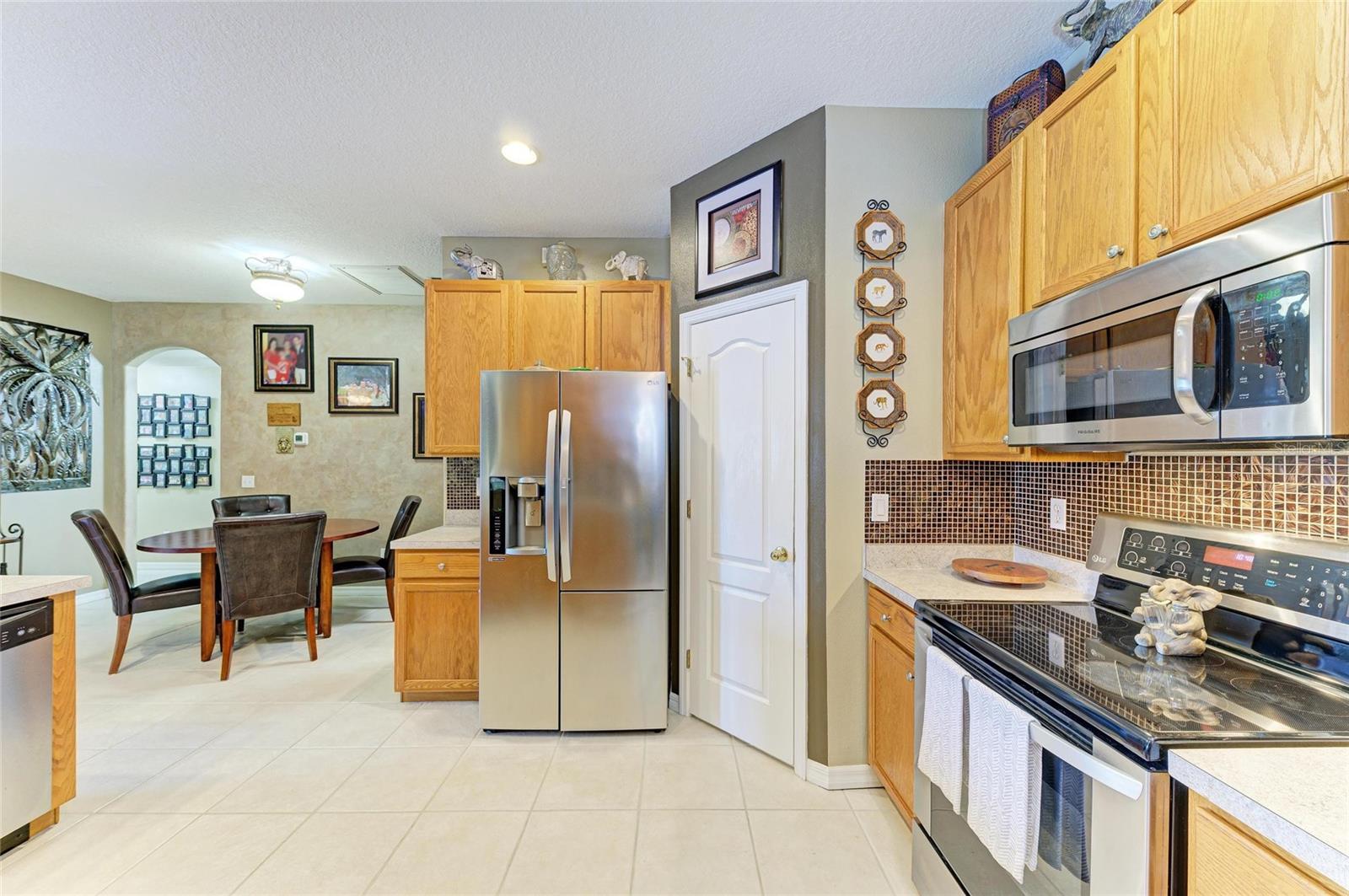 Image 21 of 66 For 4211 30th Lane E