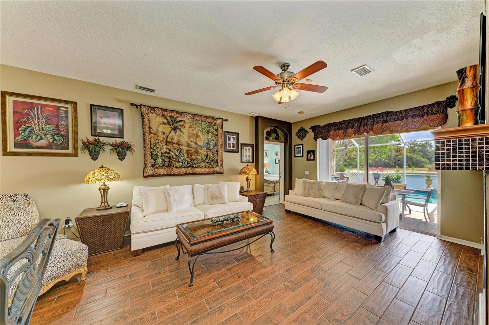 Image 24 of 66 For 4211 30th Lane E