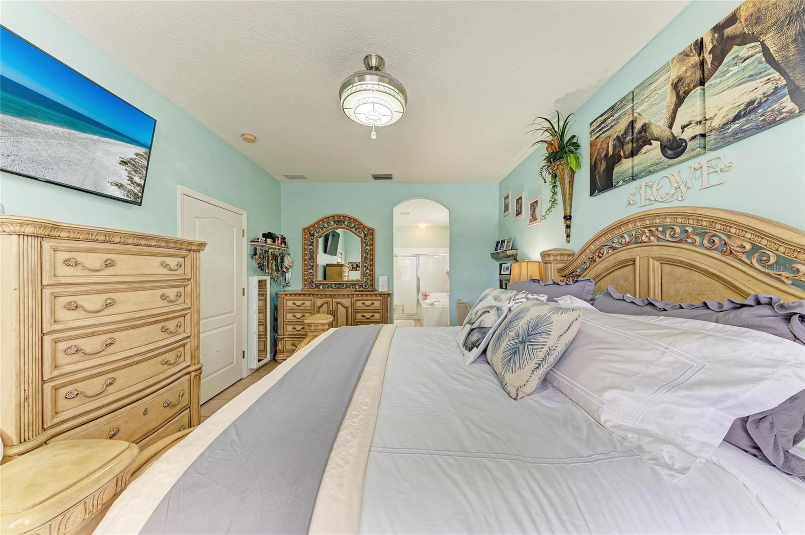Image 32 of 66 For 4211 30th Lane E
