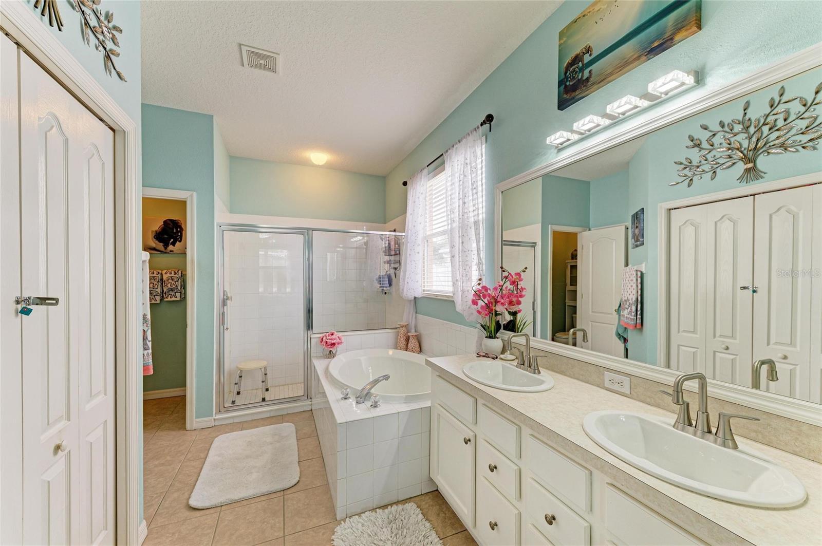 Image 33 of 66 For 4211 30th Lane E