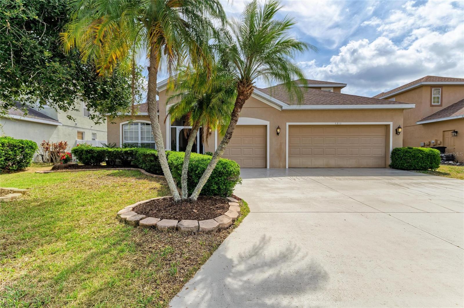 Image 4 of 66 For 4211 30th Lane E