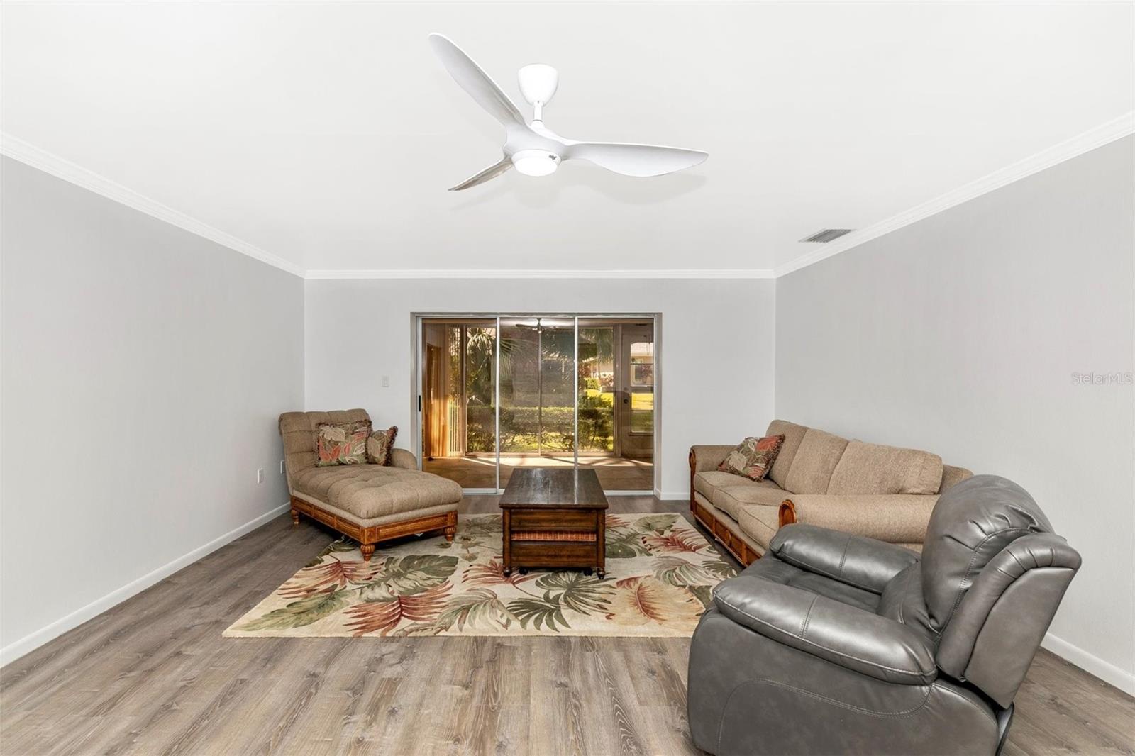 Image 10 of 81 For 4212 Center Gate Lane 2