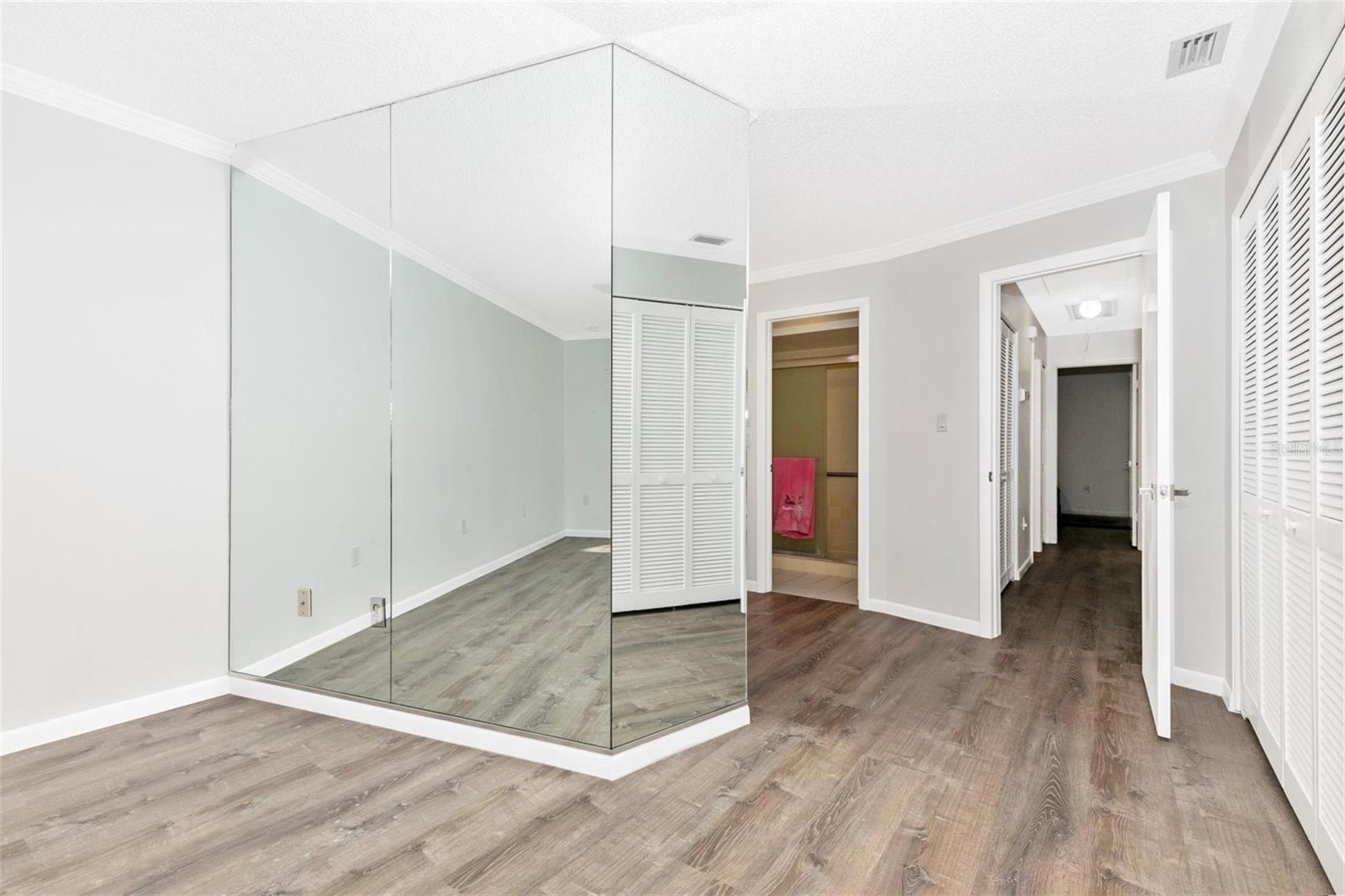 Image 42 of 81 For 4212 Center Gate Lane 2