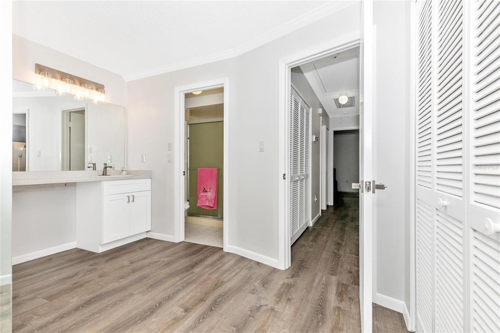 Image 43 of 81 For 4212 Center Gate Lane 2