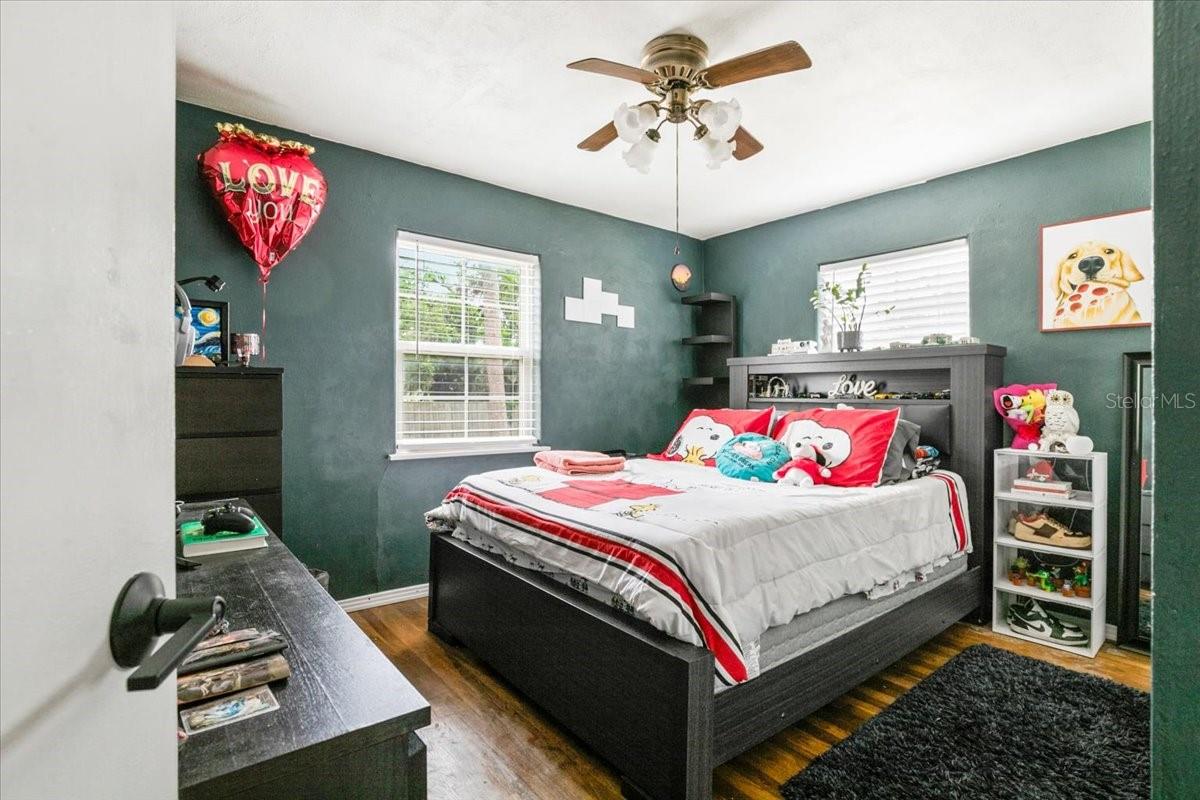 Image 11 of 17 For 4922 18th Street E