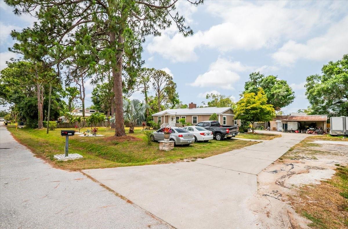 Image 13 of 17 For 4922 18th Street E
