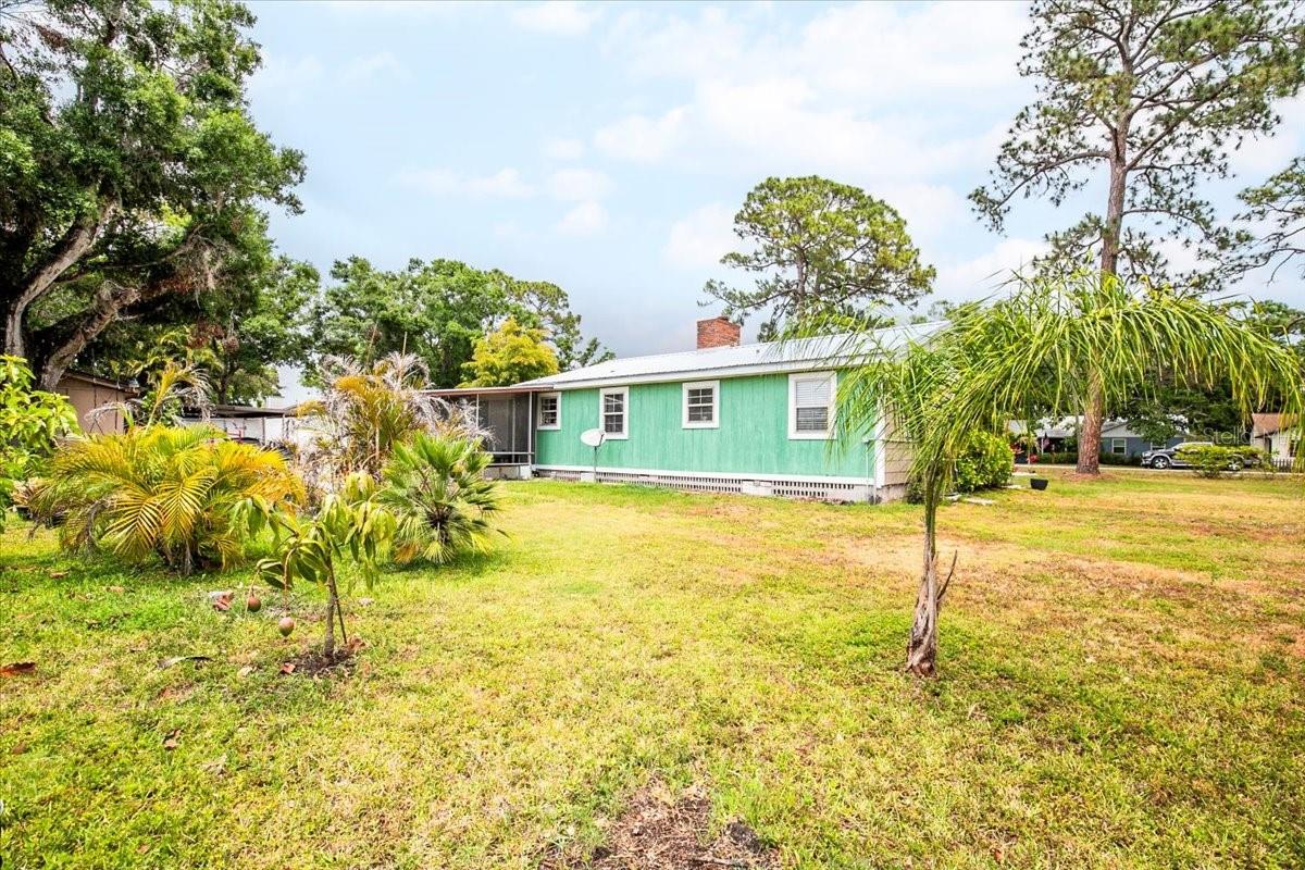 Image 14 of 17 For 4922 18th Street E