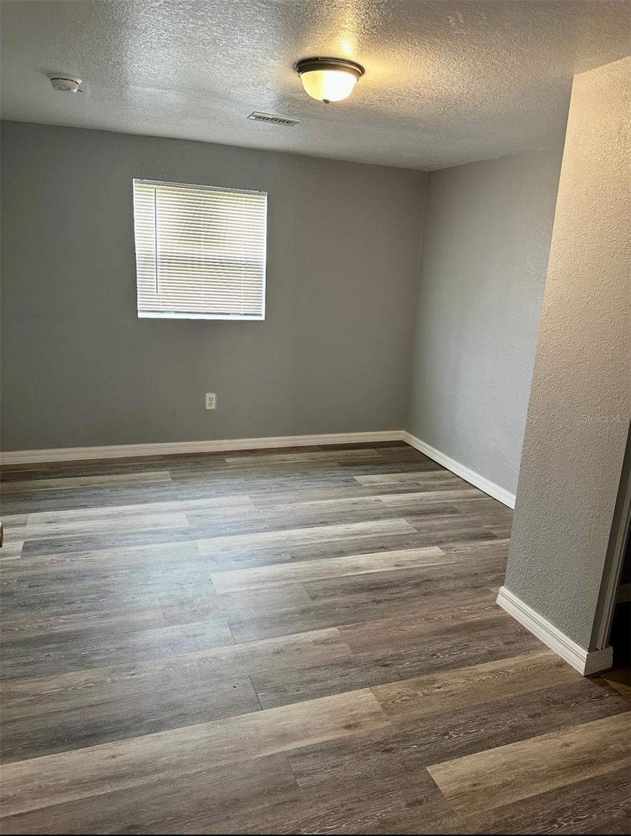Image 11 of 14 For 311 James Avenue