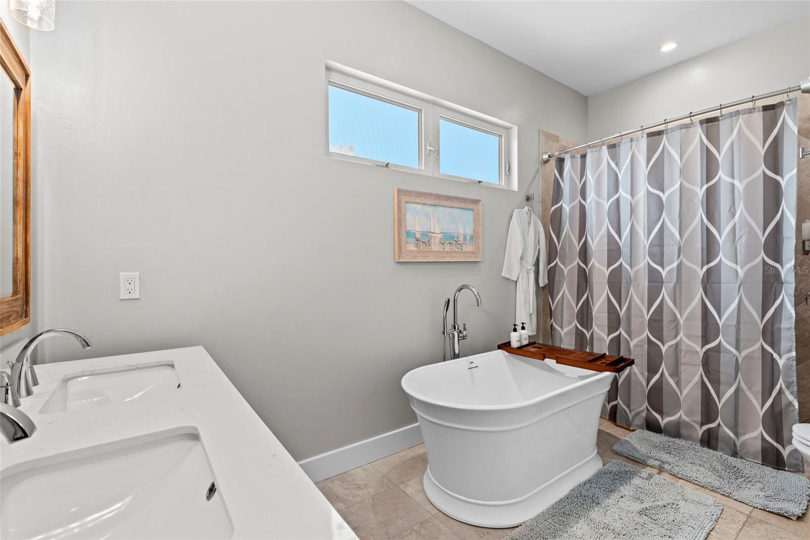 Image 18 of 48 For 4540 Seair Lane