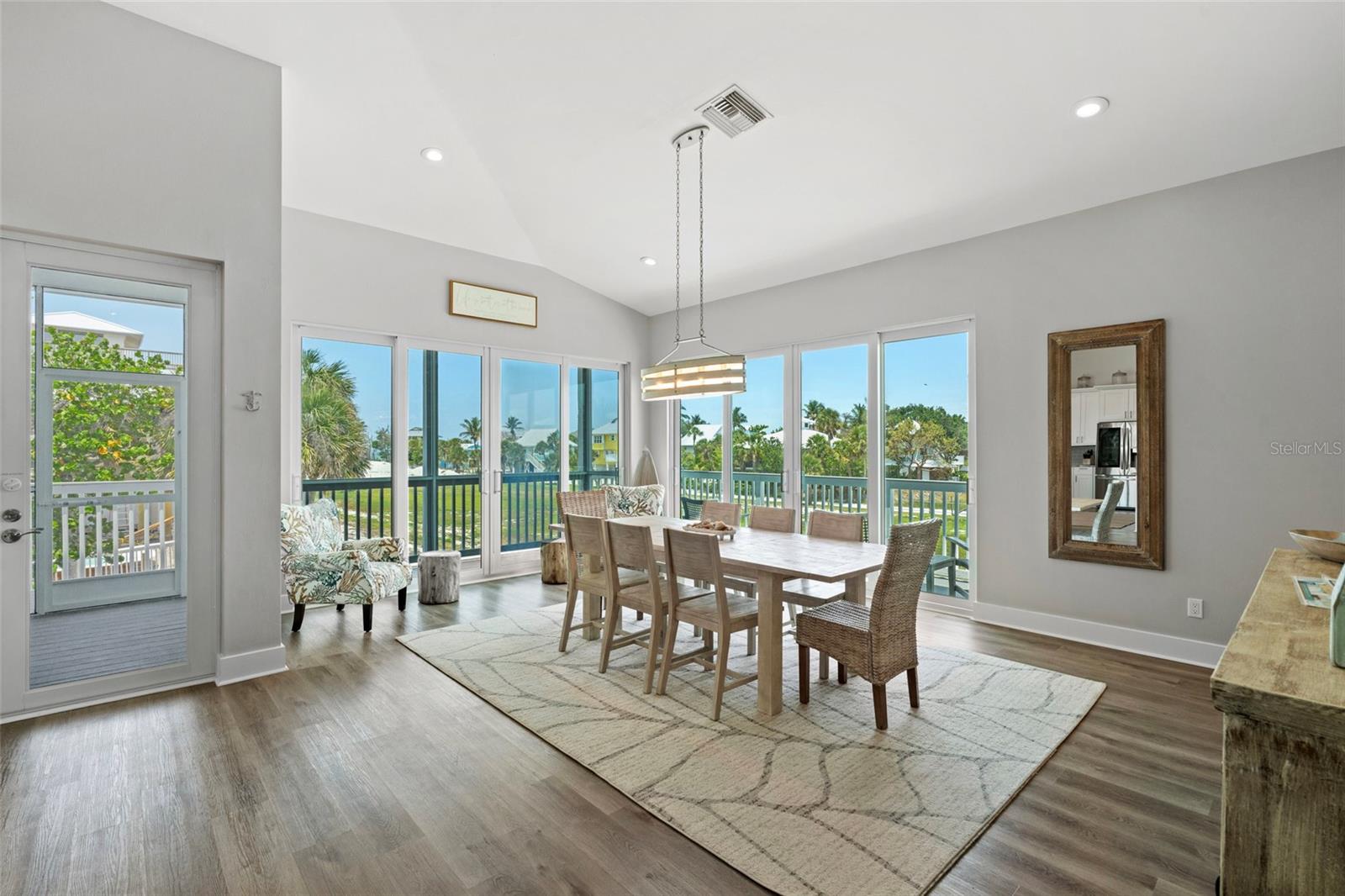 Image 8 of 48 For 4540 Seair Lane