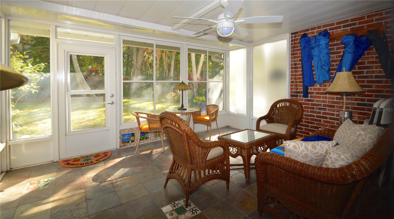 Image 14 of 22 For 705 Venice Avenue 705b