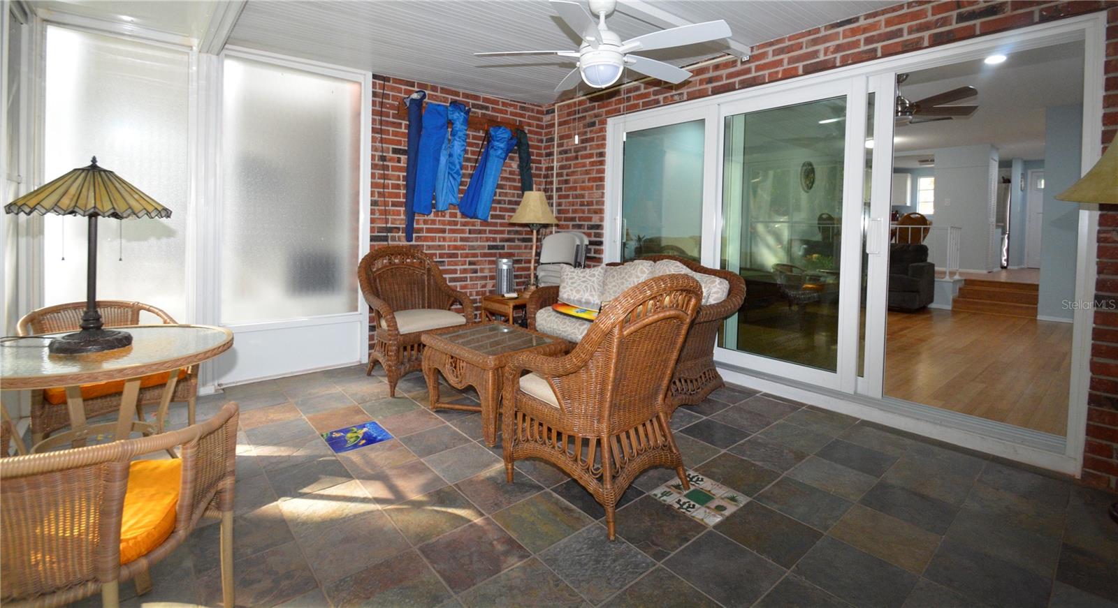 Image 15 of 22 For 705 Venice Avenue 705b