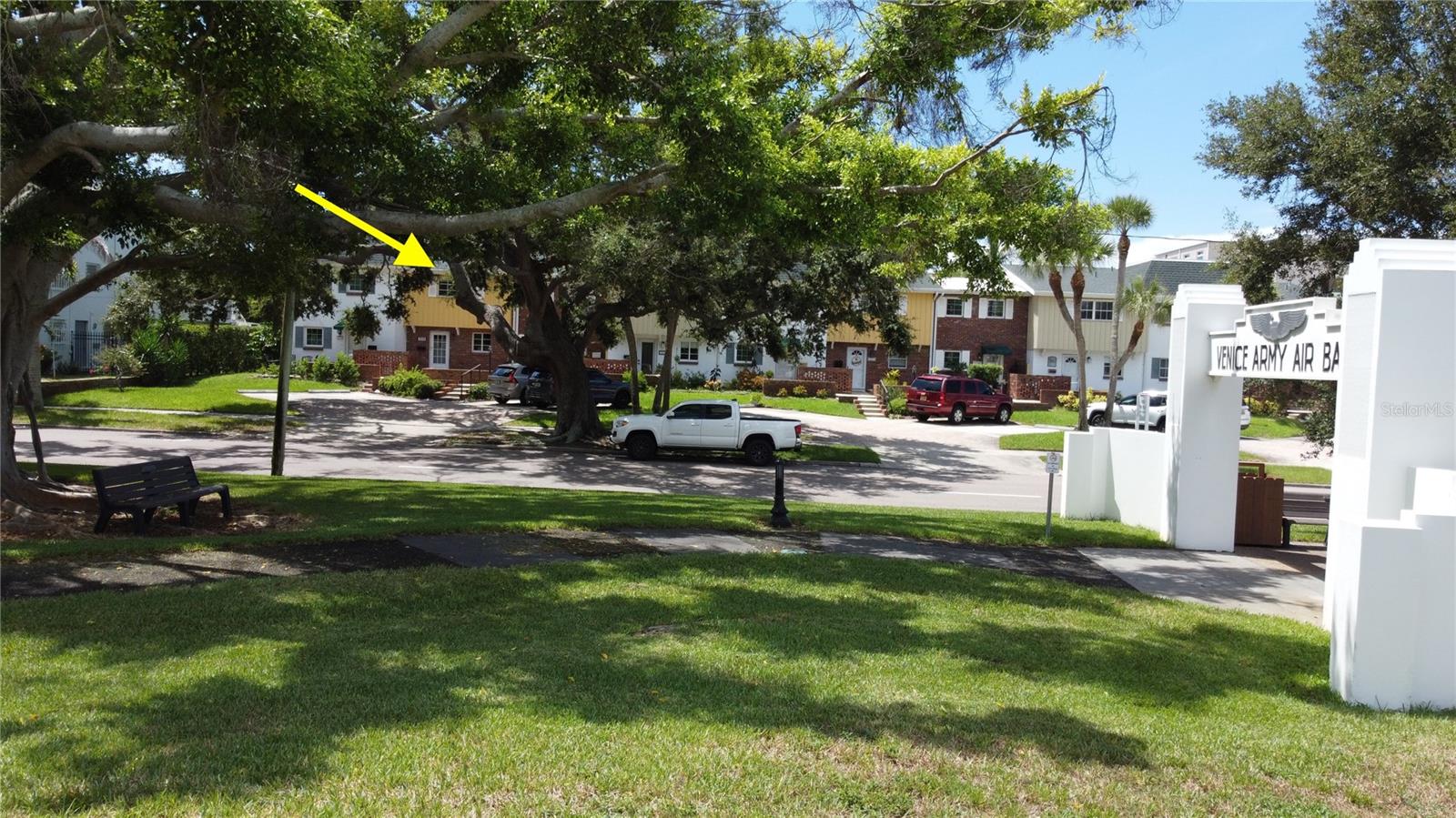 Image 26 of 28 For 705 Venice Avenue 705b